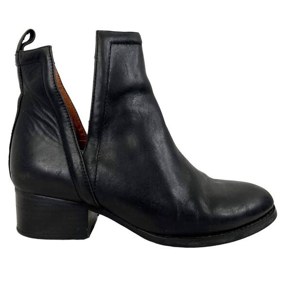 Jeffrey Campbell Oriley Cutout Ankle Boot Size 6.5 - Picture 5 of 12